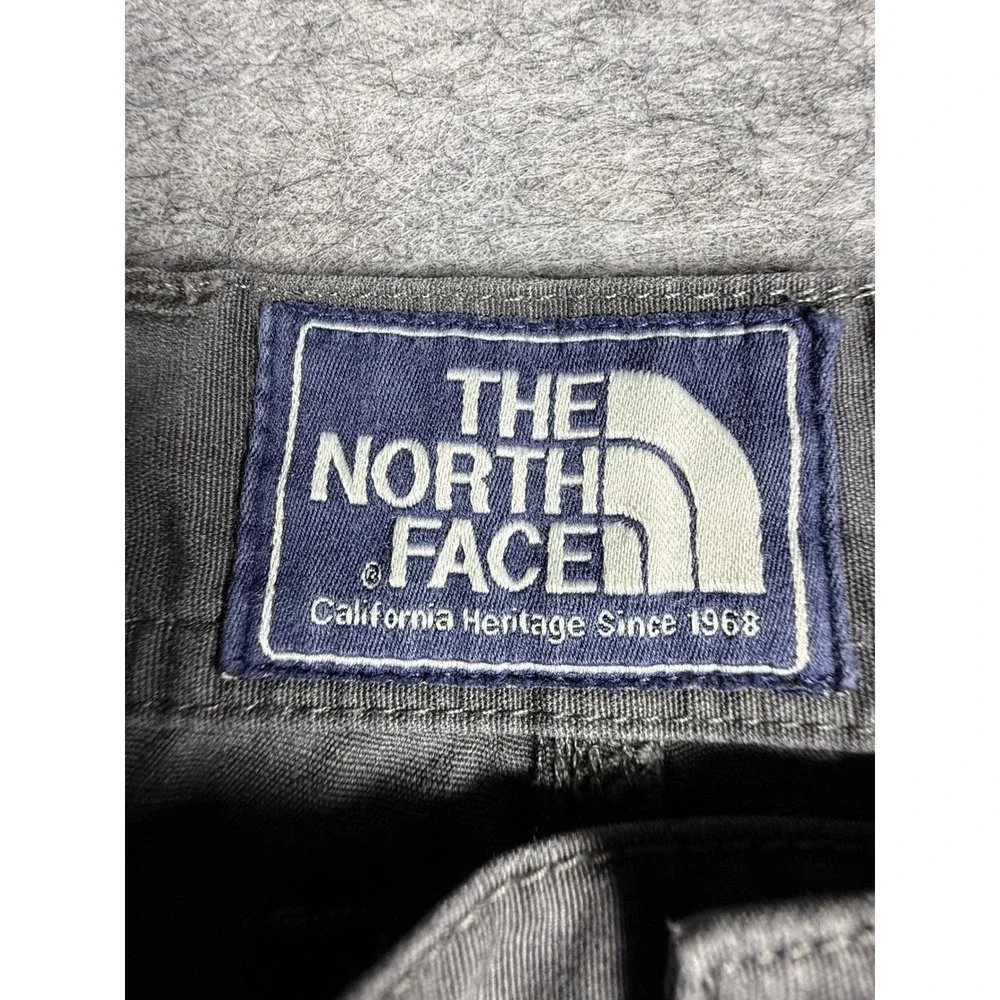The North Face Mens Gray Ripstop Cargo Shorts Size 34 Regular Hiking Utility
